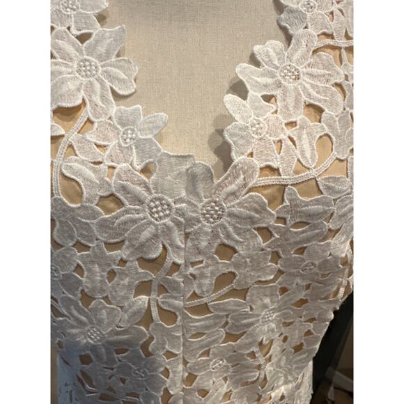 Women’s The Loft Sleeveless Dress Peach / Cream Size 12 - Picture 2 of 5